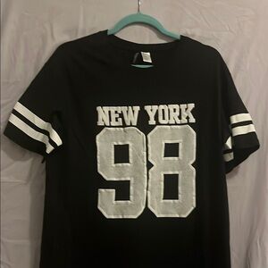 H&M Black 'New York 98' Short Sleeve Tee